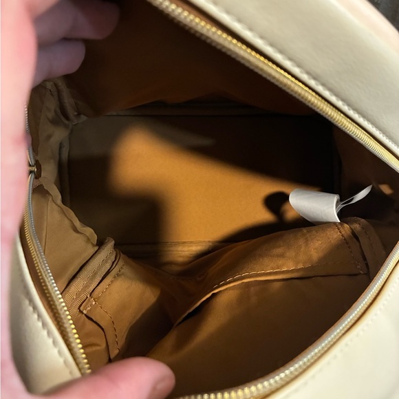 Strawberry Shortcake x Loungefly Cream & Tan Mini Backpack EU - Picture 3 of 3